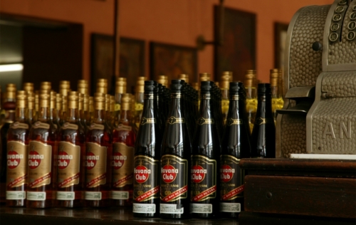 Disfrutando la Casa del Ron en Varadero