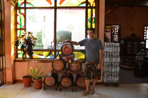 Disfrutando la Casa del Ron en Varadero